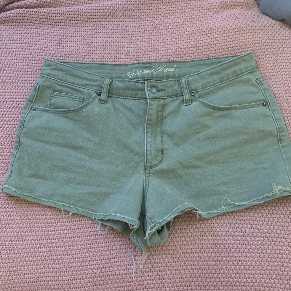 High rise khaki green shorts
